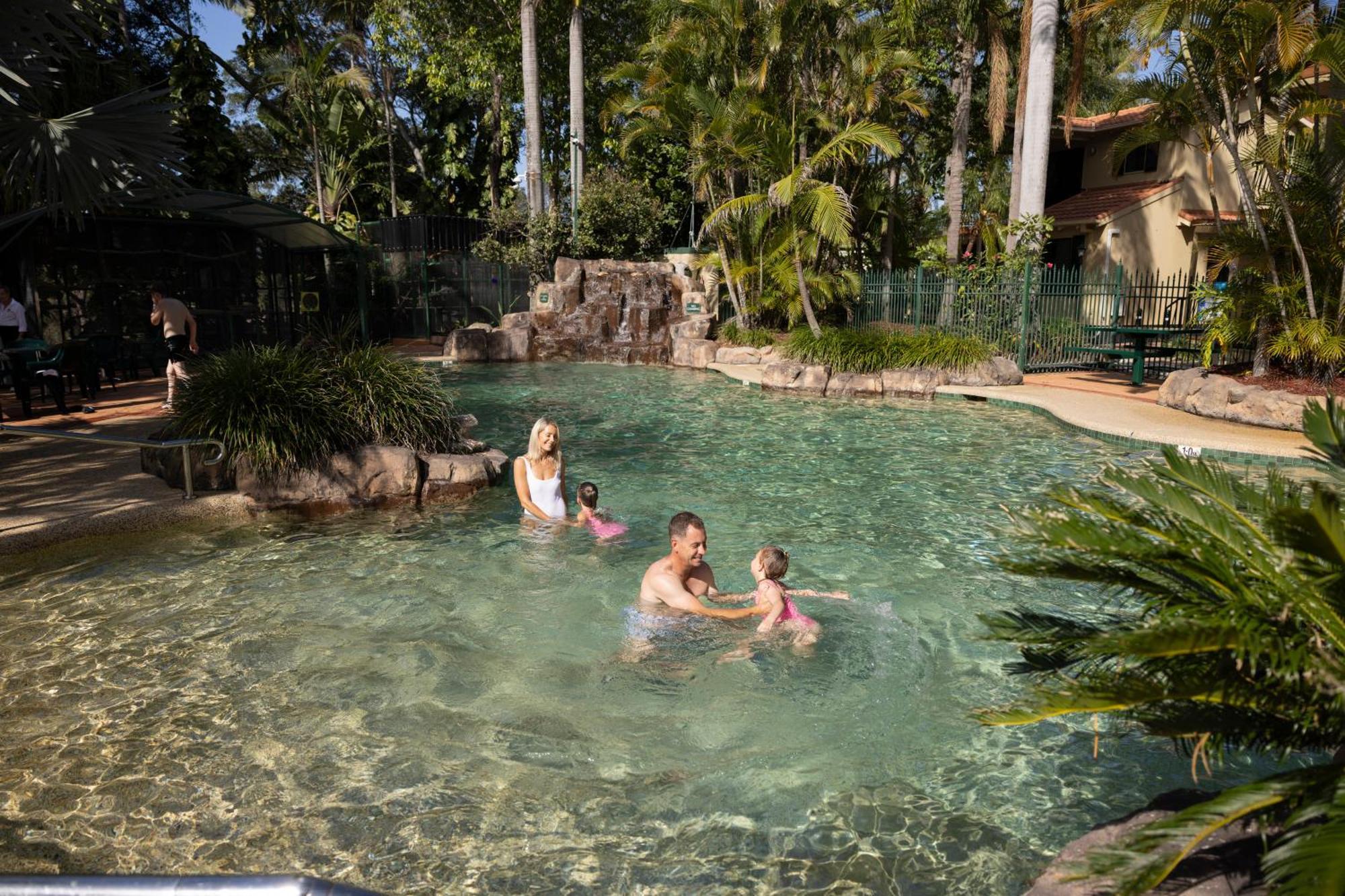 Ashmore Palms Holiday Village Guldkusten Exteriör bild